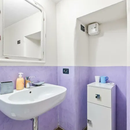 Ponte Navi Central Flat *