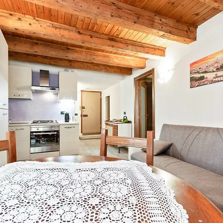Apartment Ponte Navi Central Flat