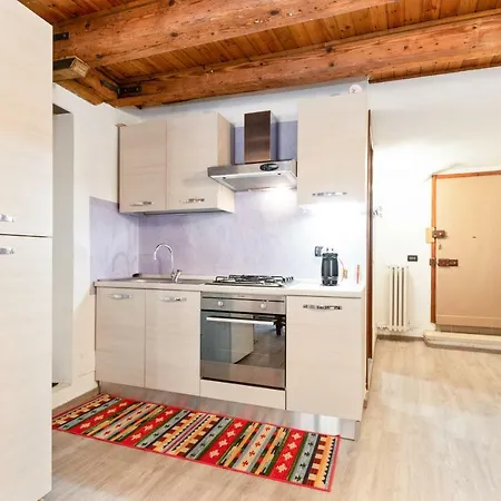 Ponte Navi Central Flat Apartment Verona
